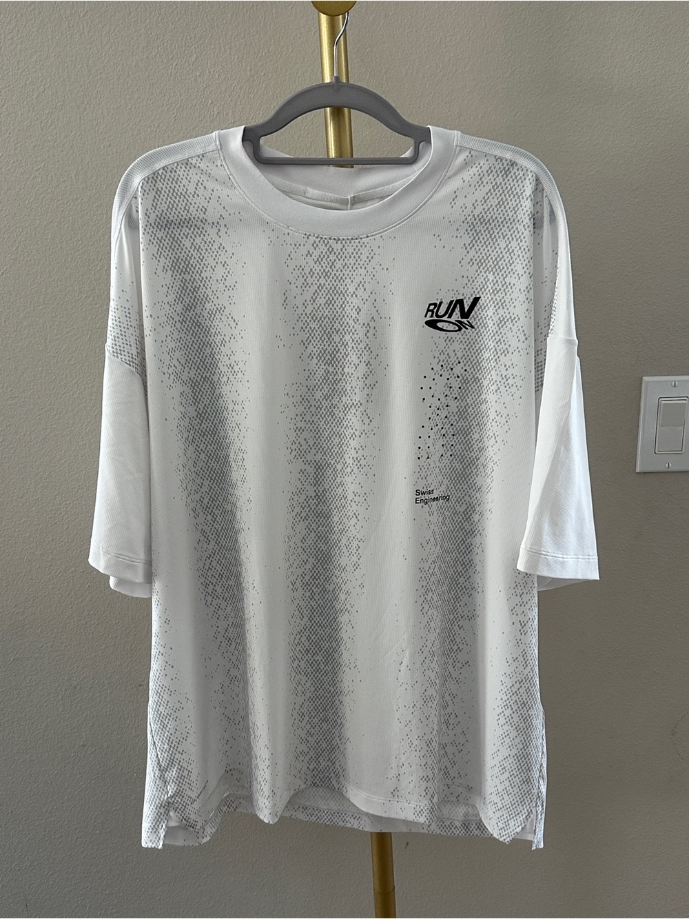 On Men’s Performance Volt-T
